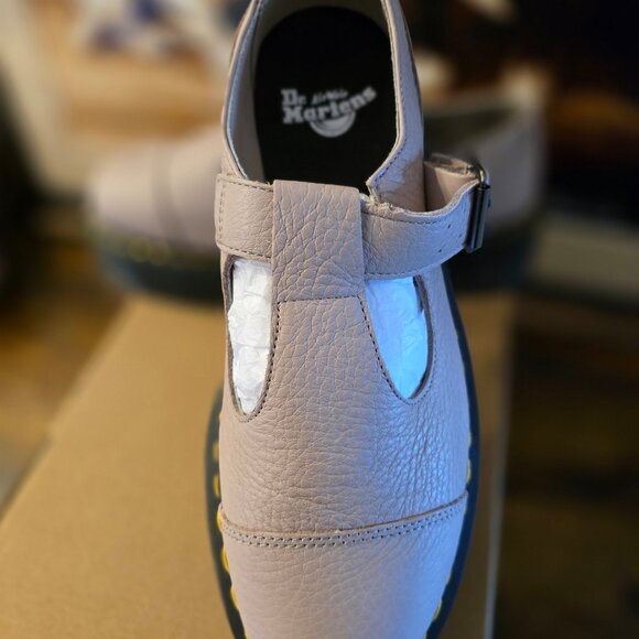 Dr Martens Bethan T-Bar Platform Shoe Vintage Taupe Pisa Women's Size 10 US NEW - Picture 2 of 10